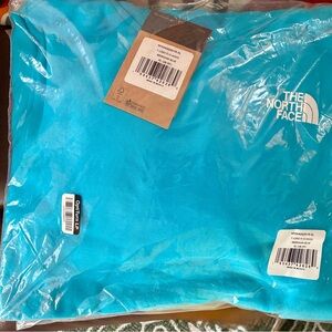 NEW The North Face Aqua Blue Hoodie